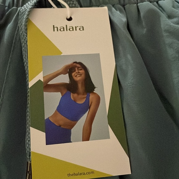 New with tags HALARA women’s shorts built in under shorts size large Deep - Picture 2 of 6